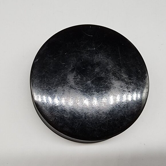 Antique Black Round Snuff Box With Brass Accents & Jasper Inlay Design Lacquer - Picture 9 of 12